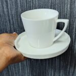 16 pcs cup and saucer set.