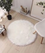 Shaggy White Faux Fluffy Fur Rag