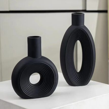Decorative vase set