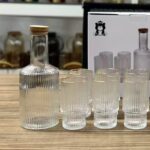 Vertical Decanter With Bamboo Lid & 6pcs Highball Glasses With Gold Rim