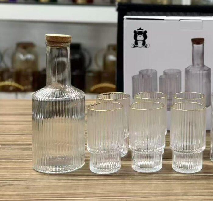 Vertical Decanter With Bamboo Lid & 6pcs Highball Glasses With Gold Rim